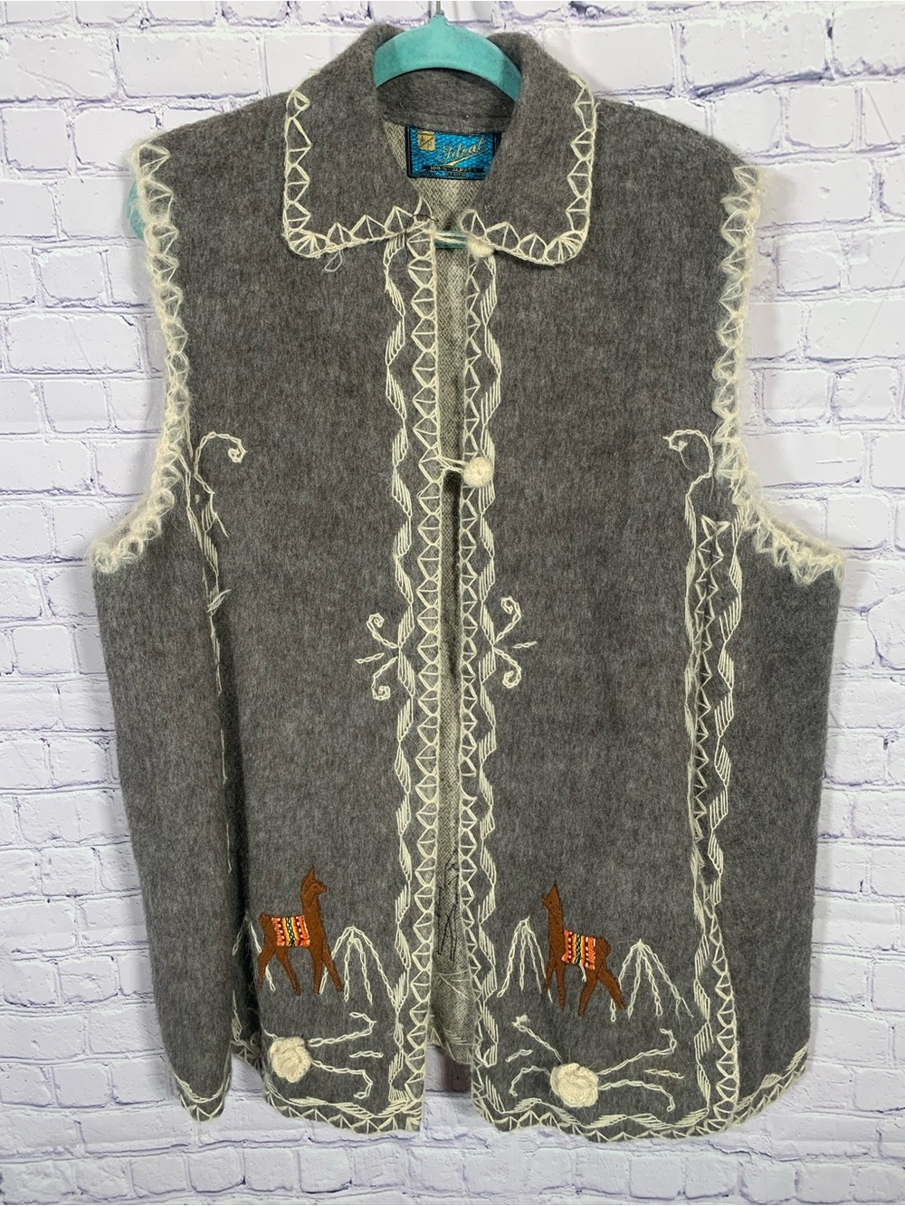 Ideal Womens VTG Alpaca Vest Embroidered Size 2X Peruvian Artsy Old Money